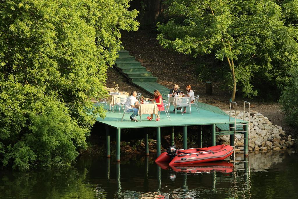 De'Lore Park Hotel Domodedovo Kotlyakovo エクステリア 写真