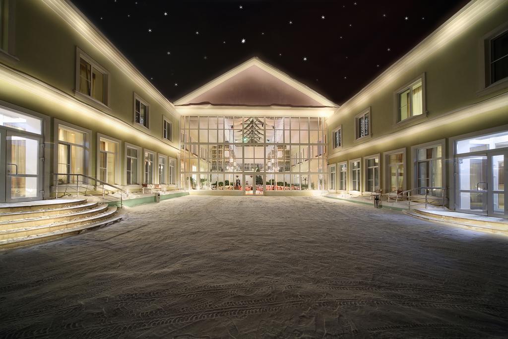 De'Lore Park Hotel Domodedovo Kotlyakovo エクステリア 写真